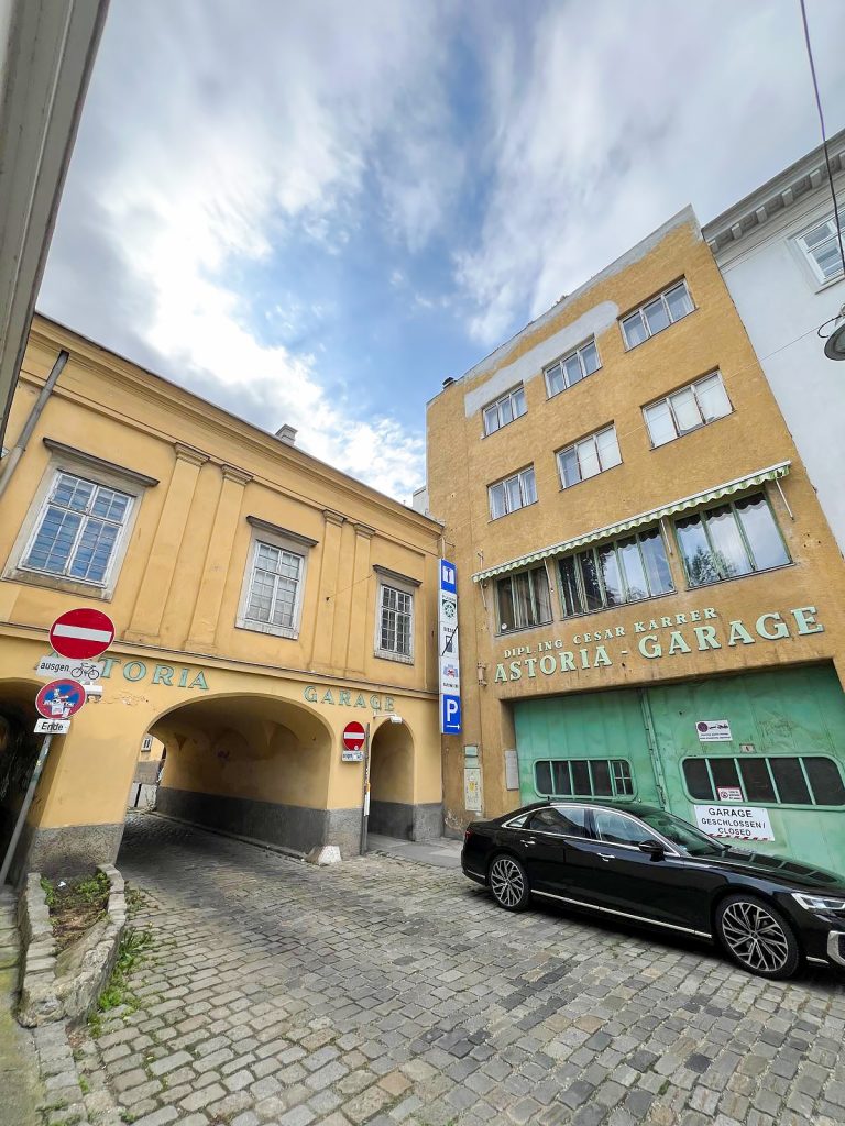 ALPINA PARKING